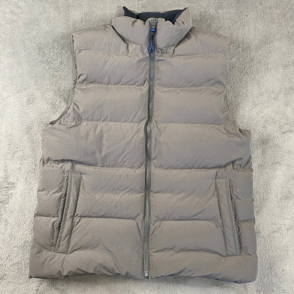 Gap Men M Primaloft Puffer Vest Shark Fin Grey Full Zip Insulated Down 534795-01